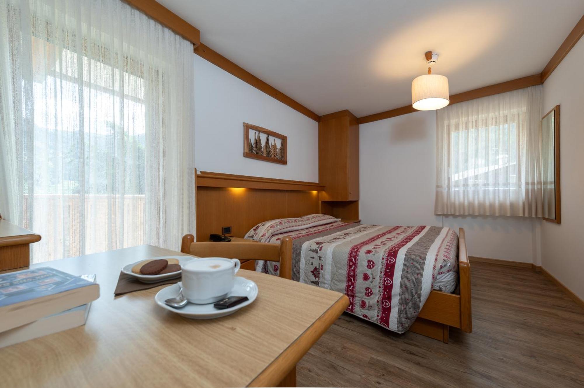 Hotel Garni Lastei Pozza di Fassa