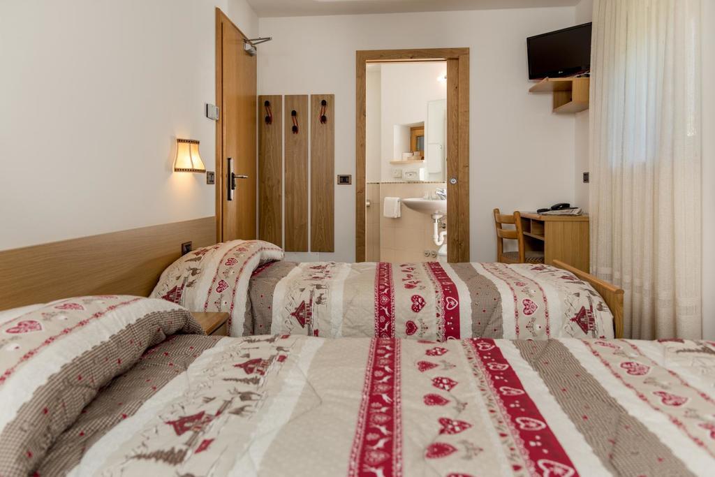 Hotel Garni Lastei 3*