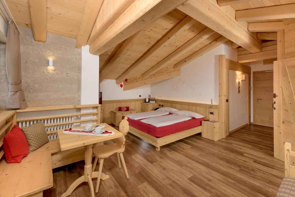 Garni Lastei Hotel