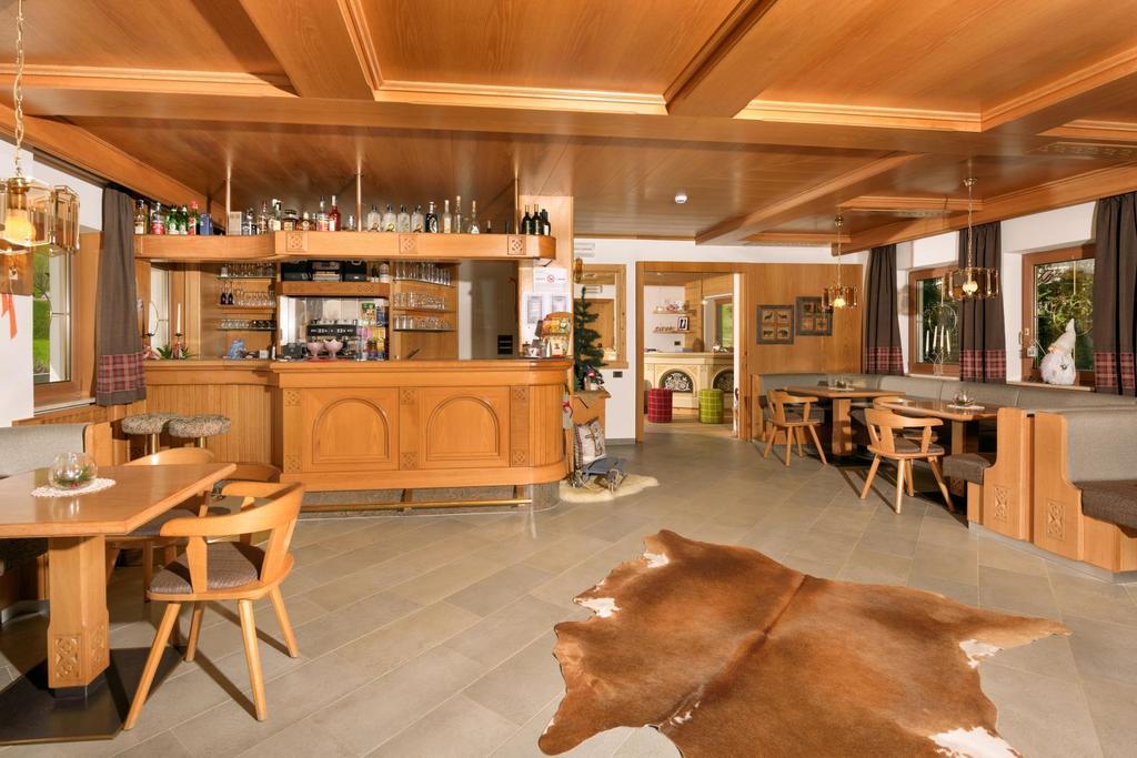Garni Lastei Hotel