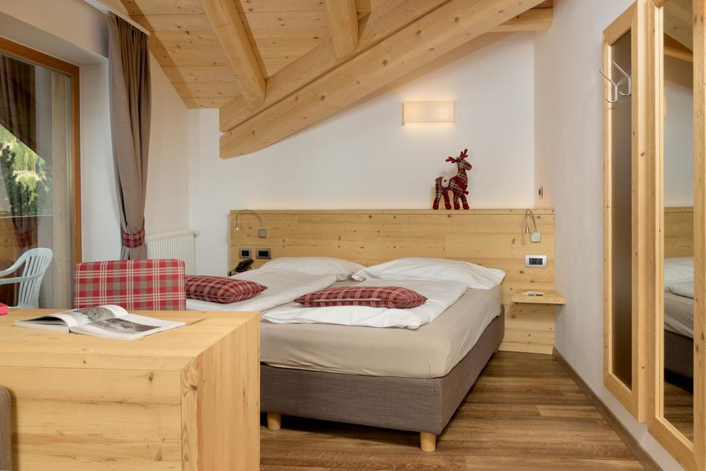 Hotel Garni Lastei Pozza di Fassa