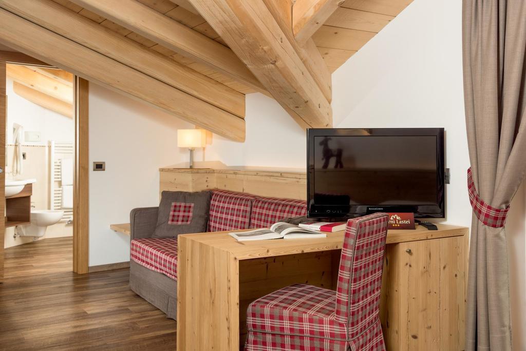 Hotel Garni Lastei Pozza di Fassa