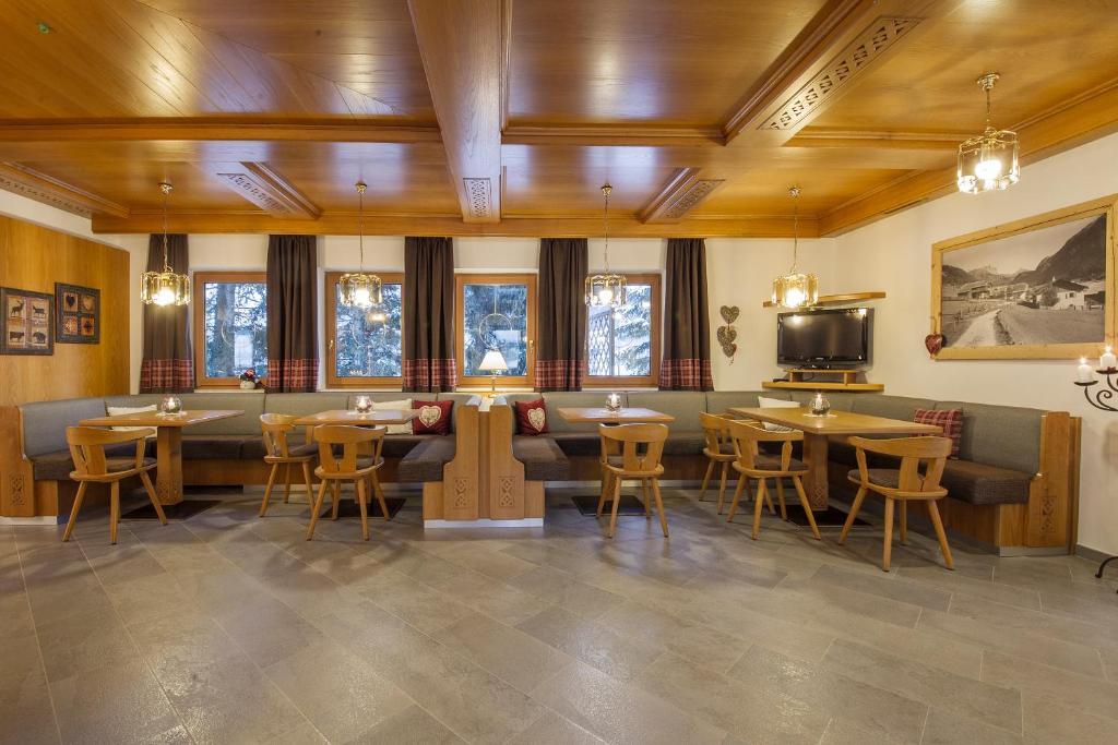 Hotel Garni Lastei